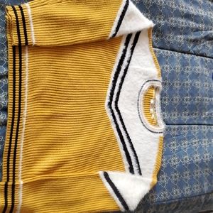 Ohmg Sweater size xl